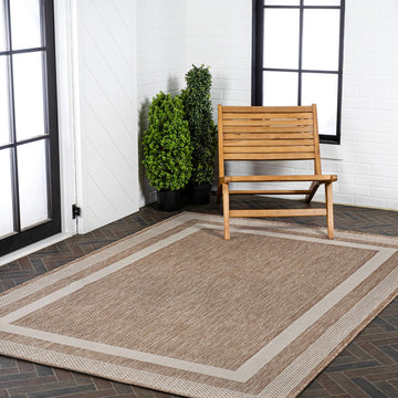 Dover Classic 3-Stripe Border Indoor/Outdoor Area Rug